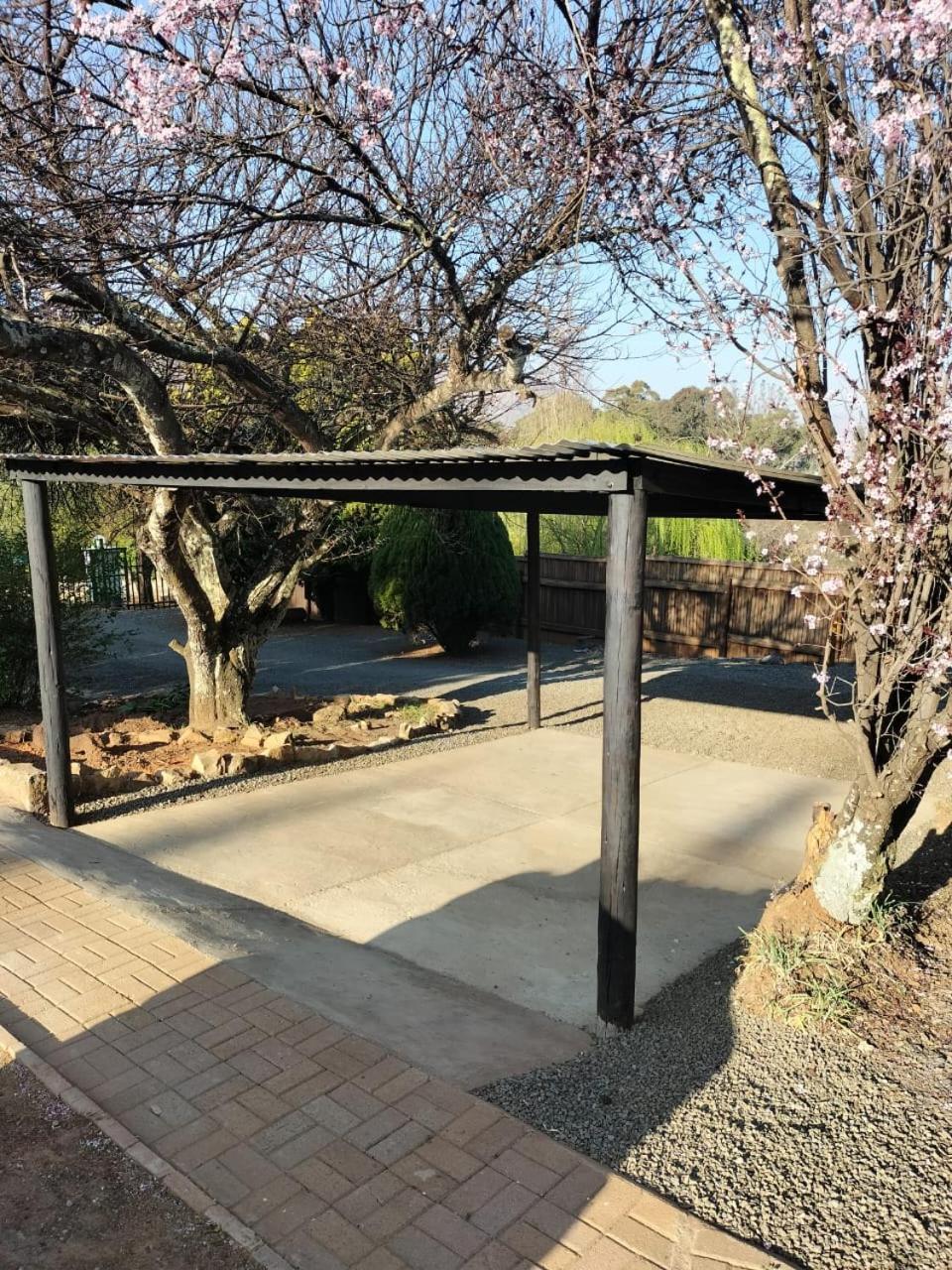Clarens On Collett 빌라 외부 사진
